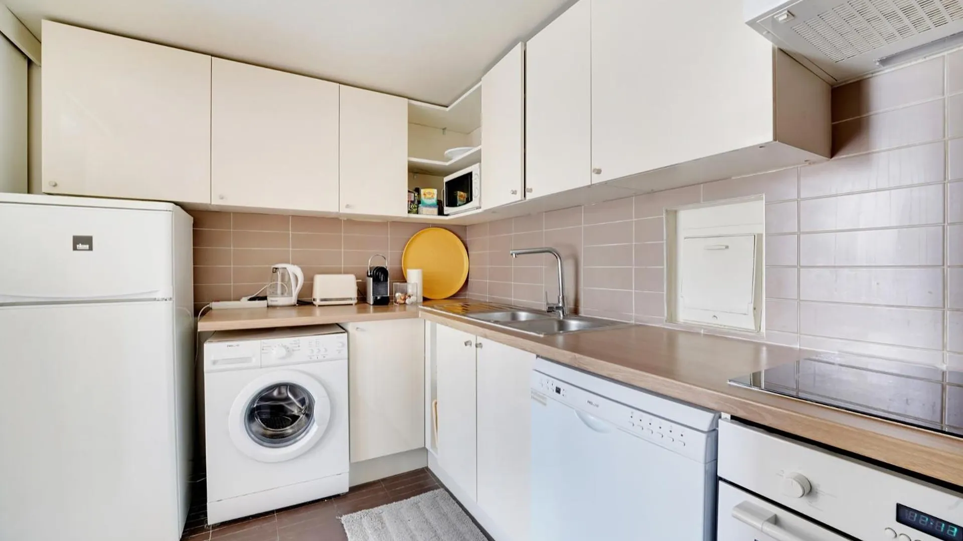 Family Seine & Spacious Flat 8Min Walk To Eiffeltower Ac Parijs Appartement